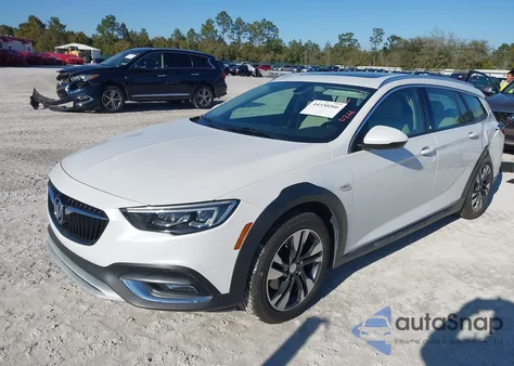 2018 Buick Regal Tourx Essence from USA, damaged, VIN W04GV8SX7J1147138